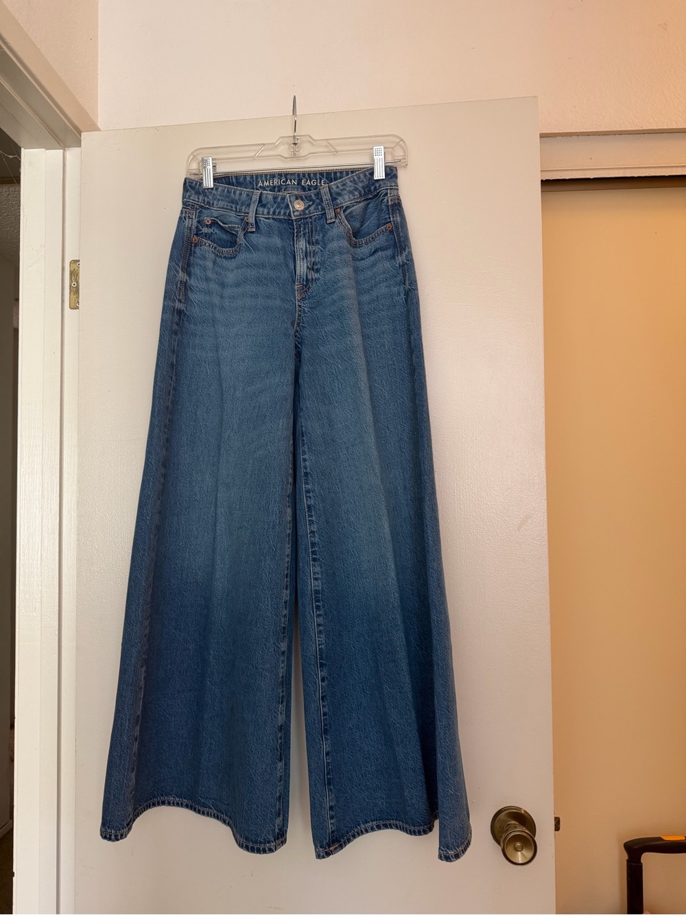 American Eagle Outfitters Wide Leg Jeans - Medium Blue Wash AE-A-line